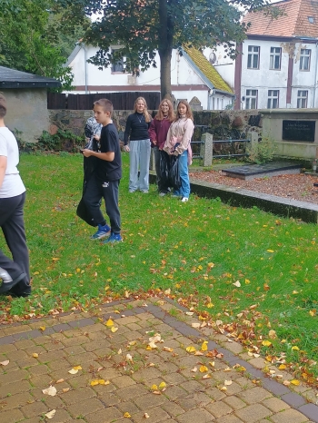 WhatsApp Image 2025-09-19 at 13.58.22.jpeg