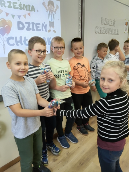 DZIEŃ CHŁOPAKA W KLASIE 2