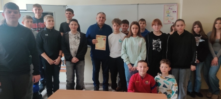 ŻYWA LEKCJA HISTORII W NASZEJ SZKOLE